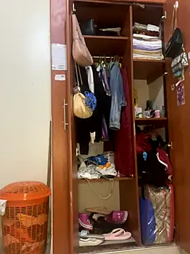 Snapshot of sweet18creamybigpussy chatting on September 2025 11:21:01 PM sweet18creamybigpussy online show from September 2025 11:21:01 PM