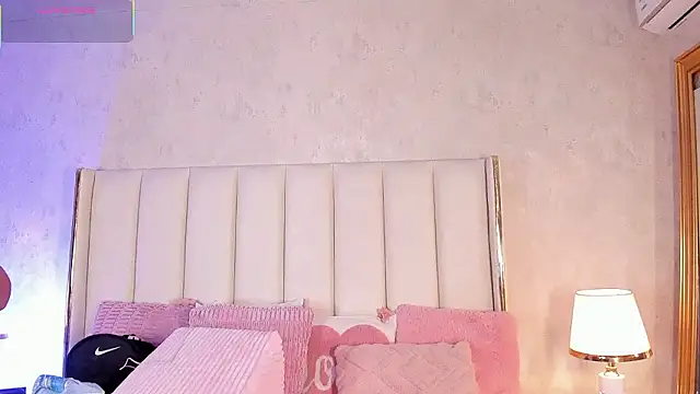 CahitlinBell online show from February 2026 06:28:02 AM