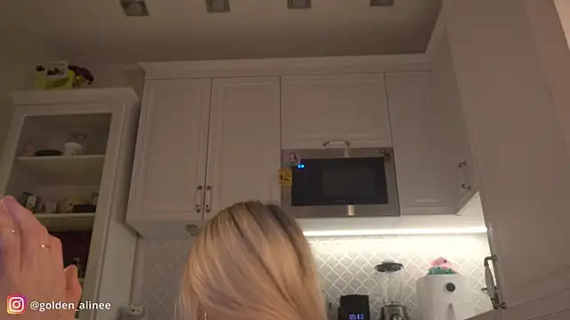 Golden Aline online show from January 2025 09:30:02 PM