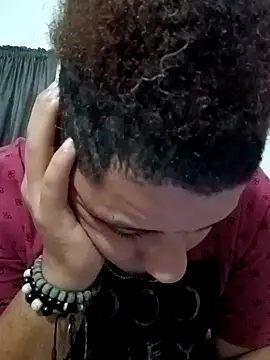 Snapshot of Dj-yefri-pauta chatting on February 2025 05:31:01 PM Dj-yefri-pauta online show from February 2025 05:31:01 PM