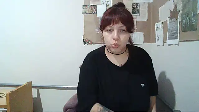 Snapshot of bbyedarling chatting on February 2026 01:35:02 AM bbyedarling online show from February 2026 01:35:02 AM