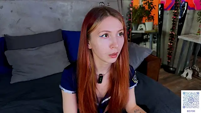 Snapshot of izi-fox chatting on April 2026 04:12:02 PM izi-fox online show from April 2026 04:12:02 PM