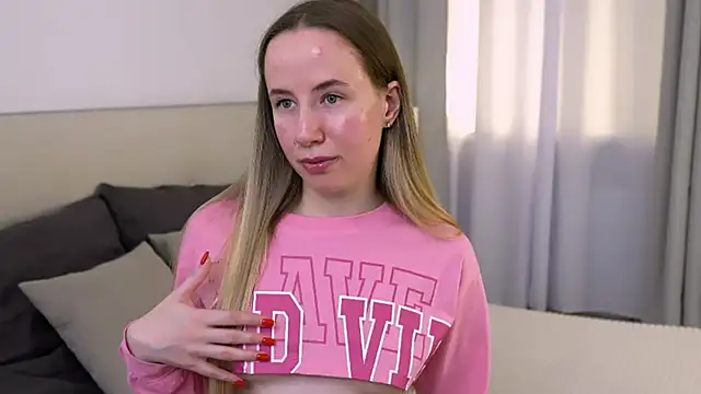 Cassie Kelman online show from October 2025 09:04:01 PM