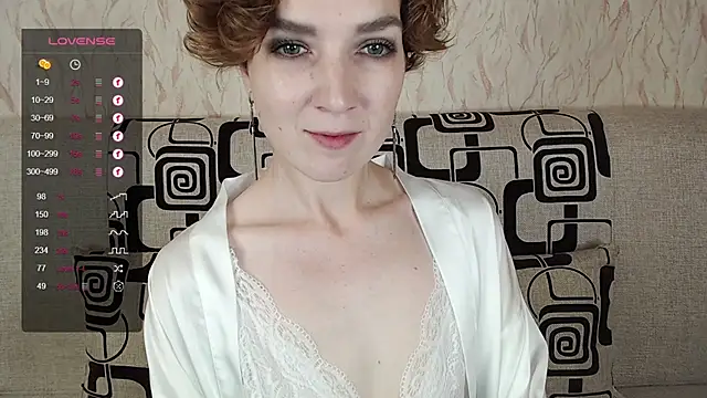 Snapshot of TinaWince chatting on September 2025 05:18:02 AM TinaWince online show from September 2025 05:18:02 AM