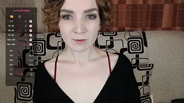 Snapshot of TinaWince chatting on November 2025 04:45:02 AM TinaWince online show from November 2025 04:45:02 AM