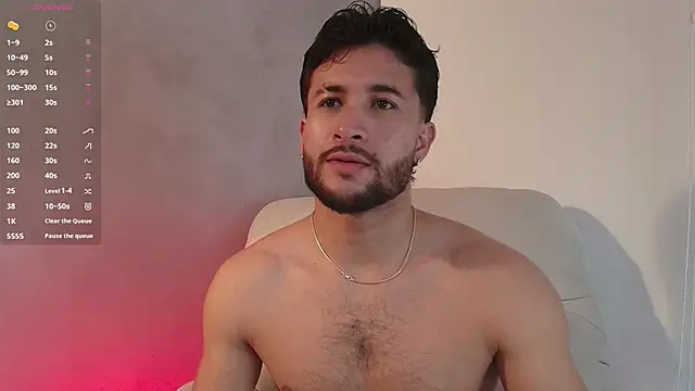 Snapshot of Valentinoford chatting on February 2025 09:36:01 PM Valentinoford online show from February 2025 09:36:01 PM