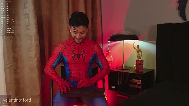 Snapshot of Valentinoford chatting on October 2025 10:00:01 PM Valentinoford online show from October 2025 10:00:01 PM