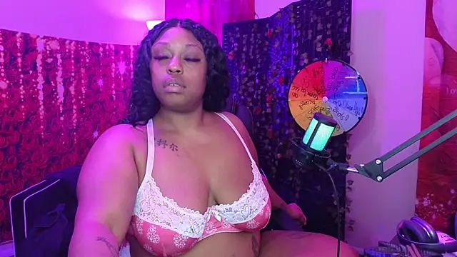 Snapshot of cheriserozequeen chatting on February 2026 04:50:02 AM cheriserozequeen online show from February 2026 04:50:02 AM