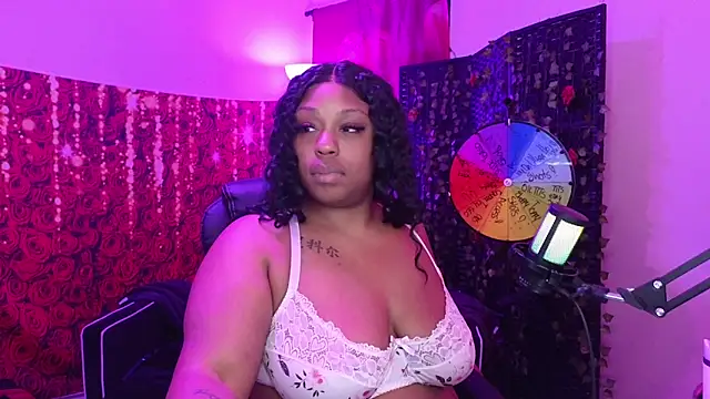 Snapshot of cheriserozequeen chatting on February 2026 05:18:02 PM cheriserozequeen online show from February 2026 05:18:02 PM