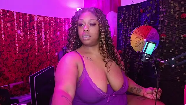 Snapshot of cheriserozequeen chatting on February 2026 03:30:01 PM cheriserozequeen online show from February 2026 03:30:01 PM