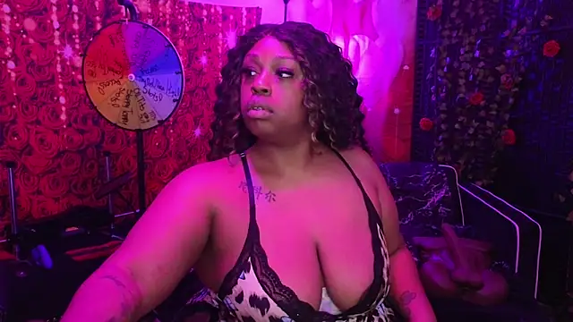 Snapshot of cheriserozequeen chatting on April 2026 05:43:02 PM cheriserozequeen online show from April 2026 05:43:02 PM