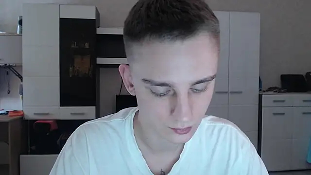 angryzan online show from January 2025 10:10:02 AM