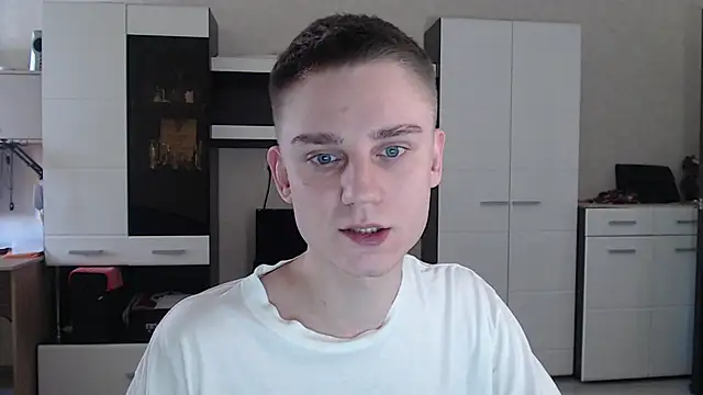 angryzan online show from January 2025 10:30:01 AM