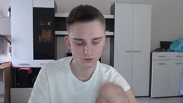 angryzan online show from January 2025 10:22:01 AM