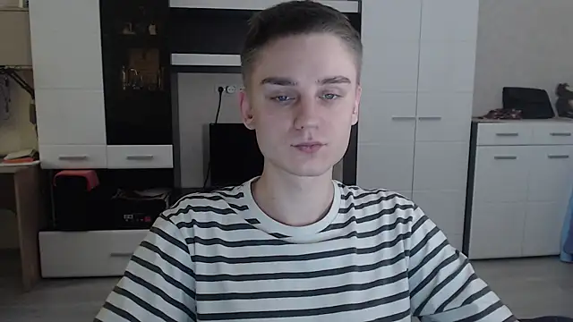 angryzan online show from February 2025 07:13:02 AM