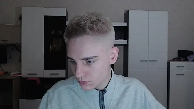 angryzan online show from February 2025 04:33:01 AM