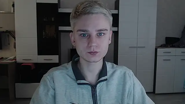 angryzan online show from February 2025 05:20:01 AM