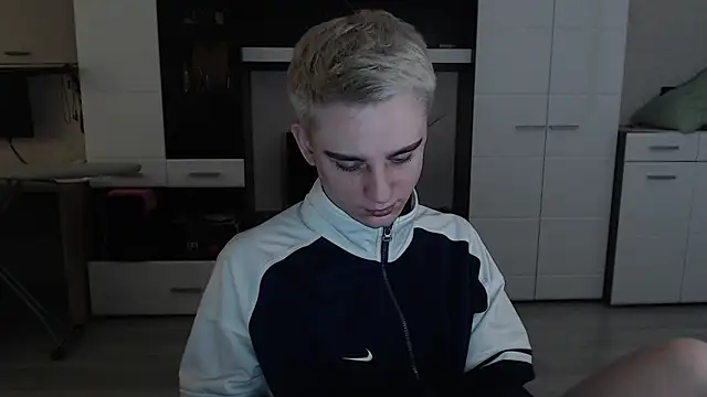 angryzan online show from March 2025 05:42:02 AM