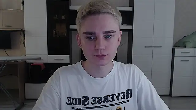 angryzan online show from March 2025 07:41:01 AM