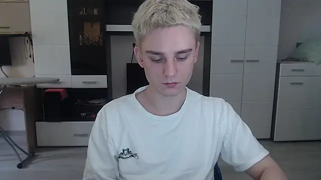 angryzan online show from March 2025 07:47:02 AM