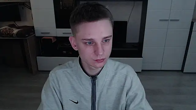 angryzan online show from October 2025 05:18:01 AM