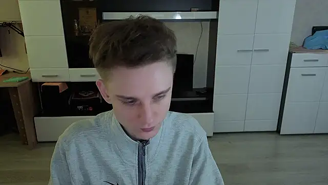 angryzan online show from February 2026 05:35:01 AM