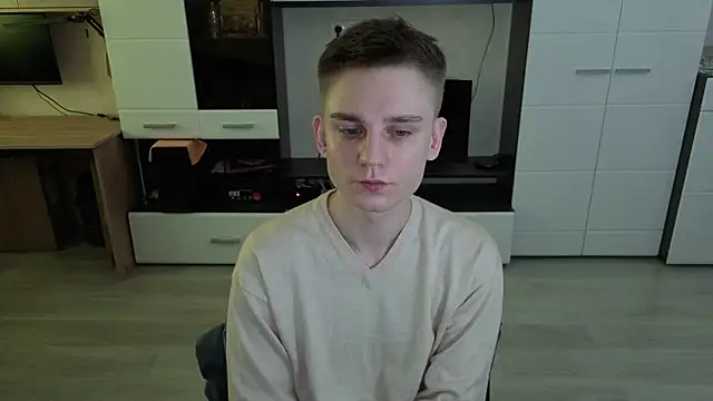 Snapshot of angryzan chatting on April 2026 06:16:02 AM angryzan online show from April 2026 06:16:02 AM