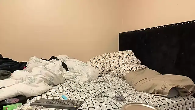 hailzeffn online show from October 2025 07:18:01 AM