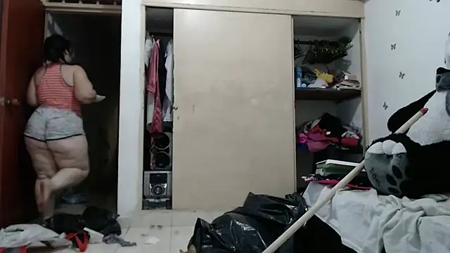 Snapshot of ladydeathz chatting on December 2024 07:08:01 AM ladydeathz online show from December 2024 07:08:01 AM