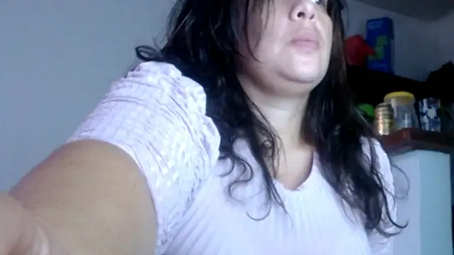 Snapshot of ladydeathz chatting on December 2024 10:57:02 PM ladydeathz online show from December 2024 10:57:02 PM