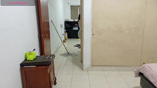 Snapshot of ladydeathz chatting on March 2025 03:17:01 AM ladydeathz online show from March 2025 03:17:01 AM