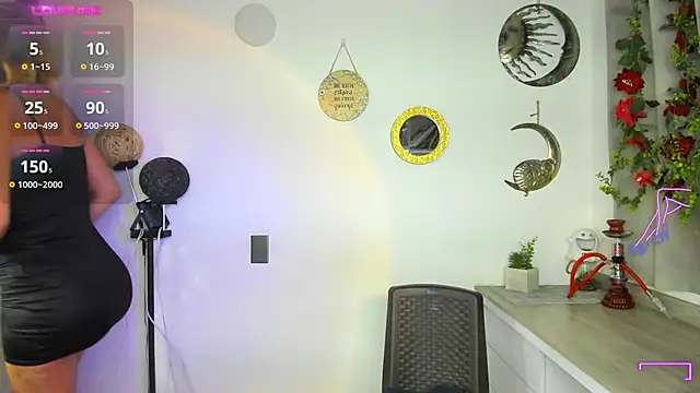  cristal ayala online show from March 2026 11:50:01 PM