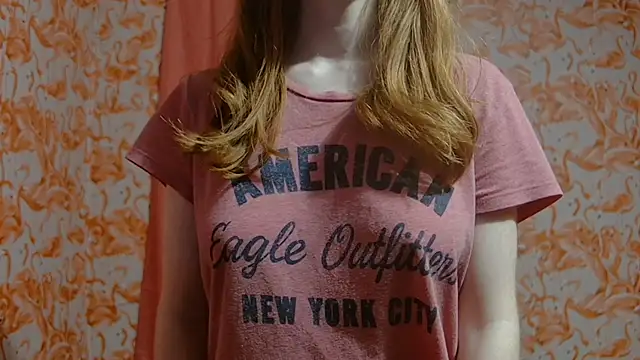 strawberrysmoothie online show from December 2024 11:39:02 PM