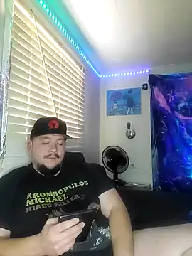 Snapshot of Spunonymous chatting on January 2025 08:07:01 PM Spunonymous online show from January 2025 08:07:01 PM