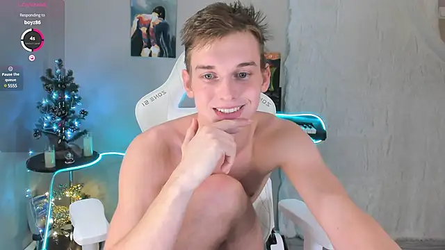 4ever dude online show from December 2024 09:39:01 AM