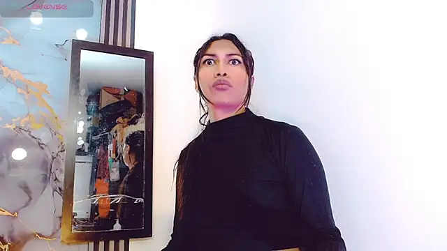 Snapshot of khiara_moretti chatting on November 2025 11:10:02 AM khiara moretti online show from November 2025 11:10:02 AM