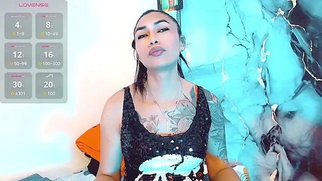 Snapshot of khiara_moretti chatting on November 2025 11:20:01 AM khiara moretti online show from November 2025 11:20:01 AM