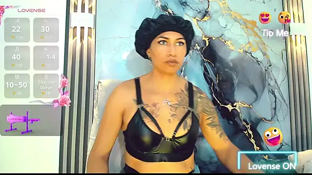 Snapshot of khiara_moretti chatting on January 2026 11:48:02 AM khiara moretti online show from January 2026 11:48:02 AM