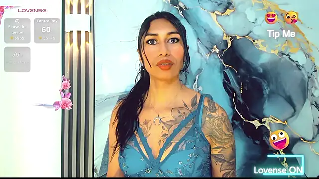 Snapshot of khiara_moretti chatting on January 2026 07:06:01 PM khiara moretti online show from January 2026 07:06:01 PM