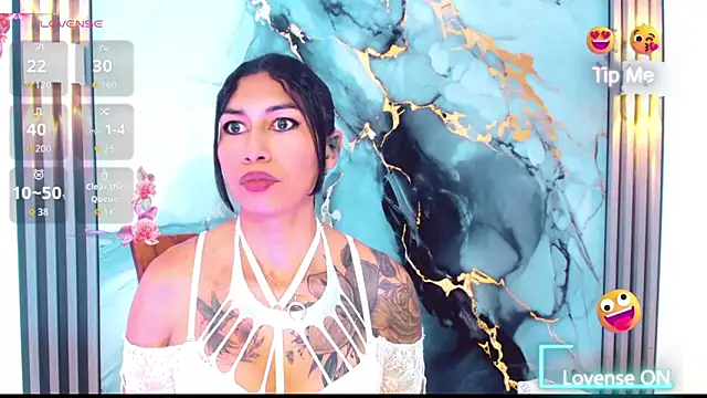 Snapshot of khiara_moretti chatting on January 2026 12:09:02 PM khiara moretti online show from January 2026 12:09:02 PM