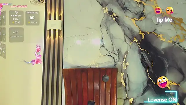 Snapshot of khiara_moretti chatting on February 2026 07:42:02 PM khiara moretti online show from February 2026 07:42:02 PM