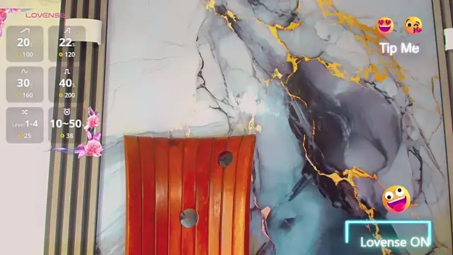 khiara moretti online show from March 2026 07:29:01 PM