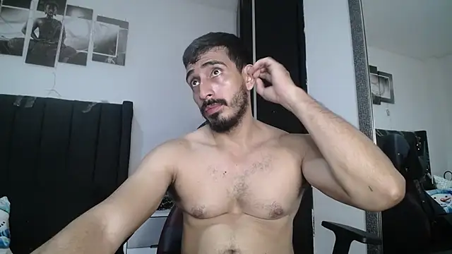 Snapshot of muscle_ares chatting on December 2024 03:00:02 PM muscle ares online show from December 2024 03:00:02 PM