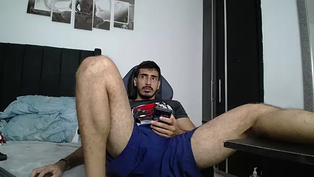 Snapshot of muscle_ares chatting on March 2025 03:48:02 PM muscle ares online show from March 2025 03:48:02 PM