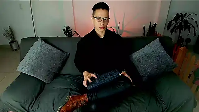 Baxter Dex online show from February 2025 04:01:01 AM