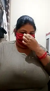 Snapshot of Shoni__ chatting on December 2024 05:14:02 PM Shoni online show from December 2024 05:14:02 PM