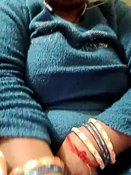 Snapshot of Shoni__ chatting on December 2025 02:12:02 PM Shoni online show from December 2025 02:12:02 PM