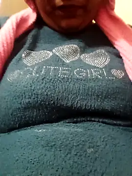 Snapshot of Shoni__ chatting on December 2025 03:56:02 AM Shoni online show from December 2025 03:56:02 AM