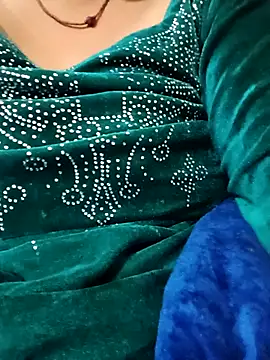 Snapshot of Shoni__ chatting on December 2025 04:58:01 PM Shoni online show from December 2025 04:58:01 PM