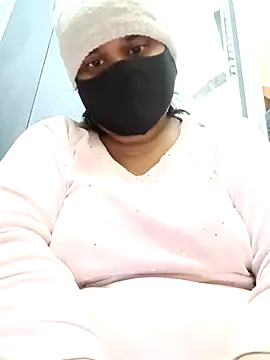 Snapshot of Shoni__ chatting on January 2026 04:34:01 PM Shoni online show from January 2026 04:34:01 PM